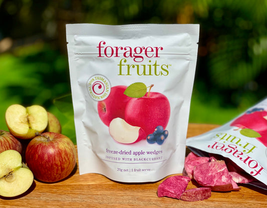 Forager Freeze Dried Apple Wedges infused with Blackcurrant (Box of 6)